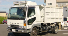 4t ダンプ車